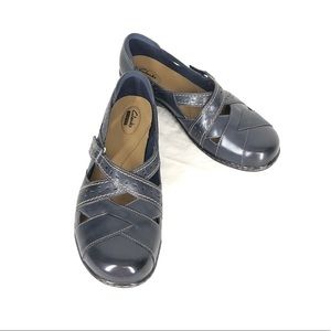 Clarks Mary Jane loafer Ashland Spin Q 11 XW Navy